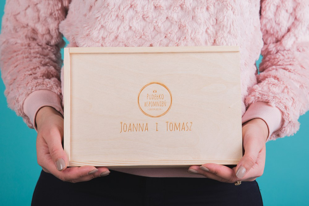 Pudełko Wspomnień - Drewniane Pudełko na zdjęcia ślubne
