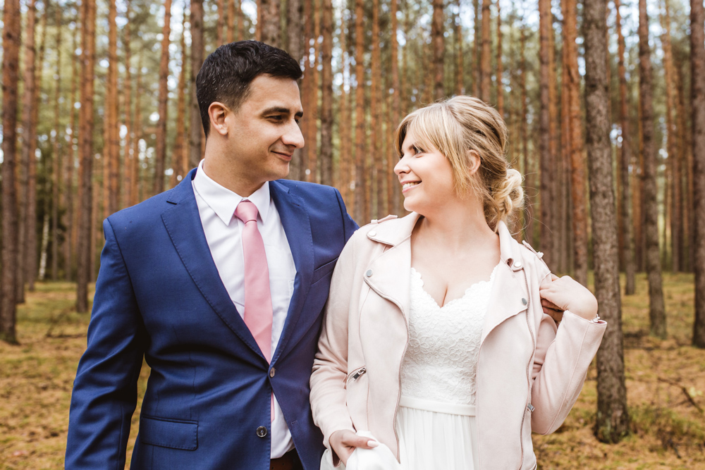 Sesja ślubna w plenerze 
 • Leśne klimaty •<br> 
 Dorota i Adam - fotograf Wrocław | Pudełko Wspomnień